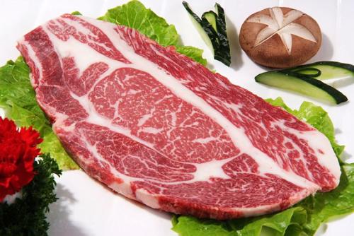 烏拉圭應為進口牛肉申報提供哪些資料以及報關流程